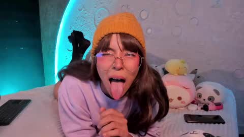     online show from 03-01-25, 01:07