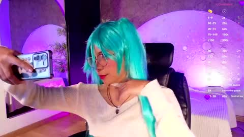 Snapshot of emma_nakamura chatting on 04-25-26, 10:29 online show from 04-25-26, 10:29