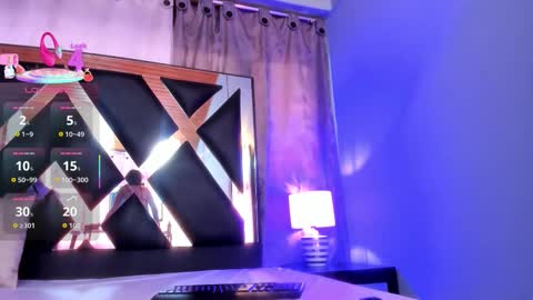 Snapshot of emma_petiite chatting on 01-08-26, 06:43 Emma online show from 01-08-26, 06:43