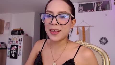 Emma online show from 01-20-25, 10:04