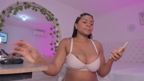Snapshot of emma_rules99 chatting on 11-14-25, 12:37 Emma online show from 11-14-25, 12:37