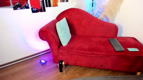 emma online show from 11-04-25, 12:04