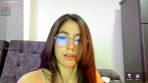 Snapshot of emma_sandovaal chatting on 12-15-24, 06:18 Emma online show from 12-15-24, 06:18