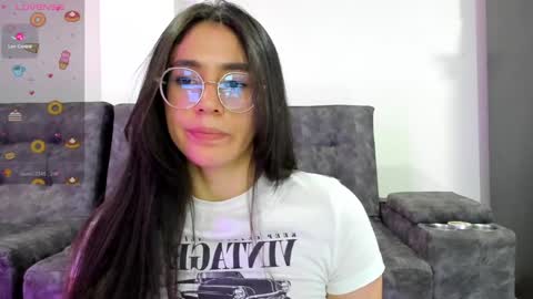 Snapshot of emma_sandovaal chatting on 01-12-25, 03:28 Emma online show from 01-12-25, 03:28