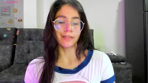 Snapshot of emma_sandovaal chatting on 02-24-25, 04:16 Emma online show from 02-24-25, 04:16