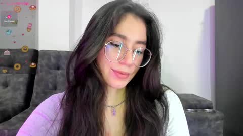 Snapshot of emma_sandovaal chatting on 03-01-25, 01:00 Emma online show from 03-01-25, 01:00