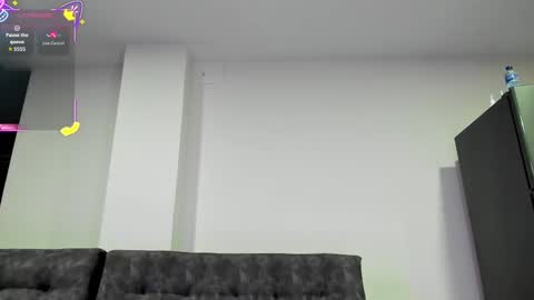 Snapshot of emma_sandovaal chatting on 09-10-25, 02:44 Emma online show from 09-10-25, 02:44