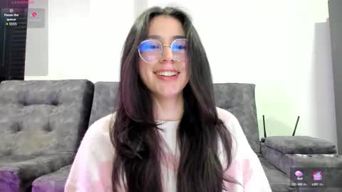 Snapshot of emma_sandovaal chatting on 09-26-25, 02:48 Emma online show from 09-26-25, 02:48