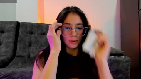 Emma online show from 07-17-26, 02:29