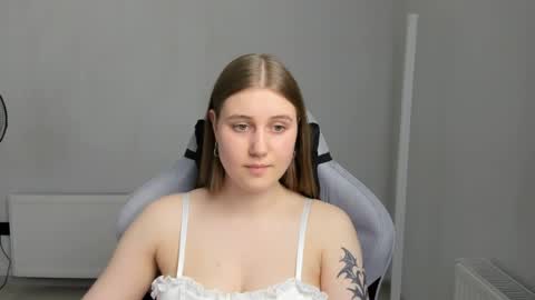 Emma online show from 06-17-26, 12:07