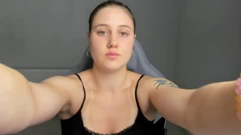 Emma online show from 07-11-26, 11:57