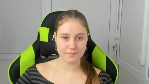 Emma online show from 07-28-26, 06:31