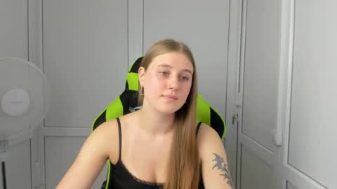 Emma online show from 07-31-26, 12:15