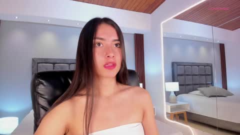Snapshot of emmaa_robertts chatting on 01-03-25, 12:30 Emma Everyday From 0530 to 1430 Col Time online show from 01-03-25, 12:30