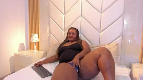 Snapshot of emmabrantt_ chatting on 04-23-26, 04:14 EmmaBrantt online show from 04-23-26, 04:14