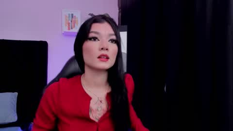 Emma  online show from 11-25-25, 08:53