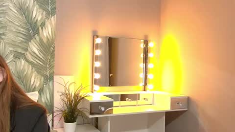 EmmaCamm online show from 10-01-25, 04:13