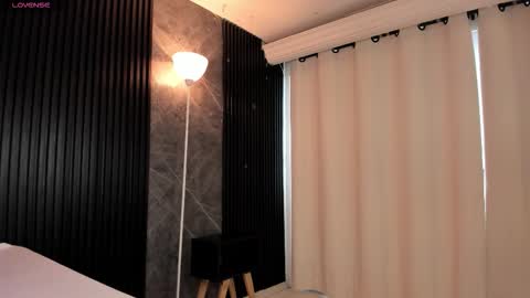 emmaclark_1 online show from 11-07-25, 09:48