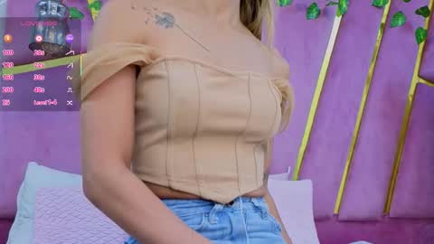 Snapshot of emmacortez chatting on 09-17-25, 11:45 emma cortez online show from 09-17-25, 11:45
