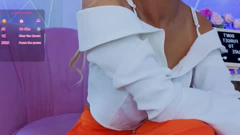 Snapshot of emmacortez chatting on 09-20-25, 11:44 emma cortez online show from 09-20-25, 11:44