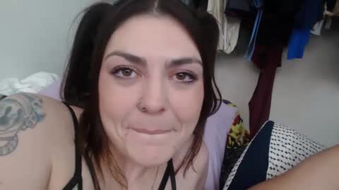 Emma and Ali Gettin Freakyy online show from 02-16-25, 12:41
