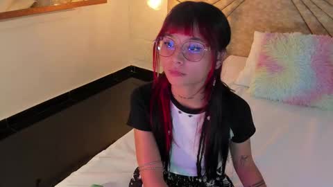           online show from 03-25-26, 08:15