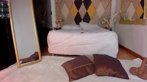Snapshot of emmaduque chatting on 06-22-26, 09:45 Emma Duque online show from 06-22-26, 09:45