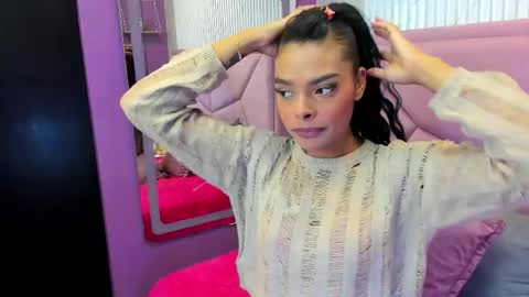 Snapshot of emmaebony_ chatting on 06-09-26, 11:44 emmaebony_ online show from 06-09-26, 11:44