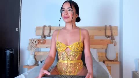 valentina online show from 02-26-25, 04:58