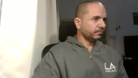 Ariel online show from 02-14-26, 06:32