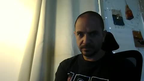 Snapshot of emmagold123 chatting on 05-31-26, 05:59 Ariel online show from 05-31-26, 05:59