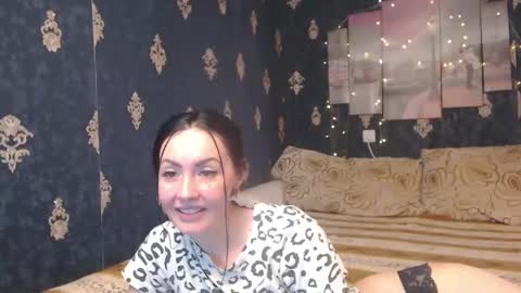 Snapshot of emmagoldx chatting on 12-08-24, 07:26 EmmaGoldX online show from 12-08-24, 07:26