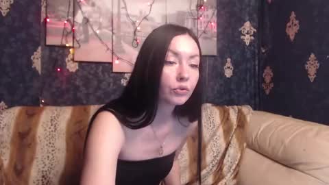 Snapshot of emmagoldx chatting on 01-28-25, 12:54 EmmaGoldX online show from 01-28-25, 12:54