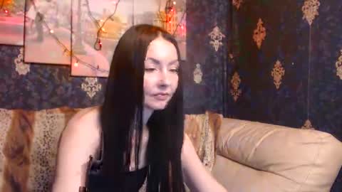 Snapshot of emmagoldx chatting on 02-02-25, 11:08 EmmaGoldX online show from 02-02-25, 11:08
