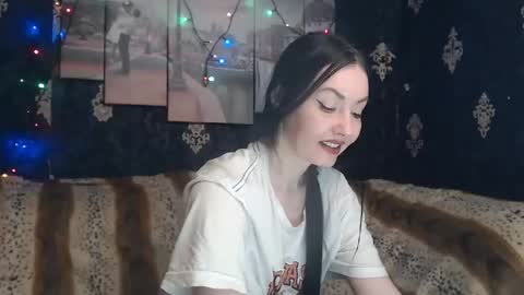 Snapshot of emmagoldx chatting on 02-20-25, 01:36 EmmaGoldX online show from 02-20-25, 01:36