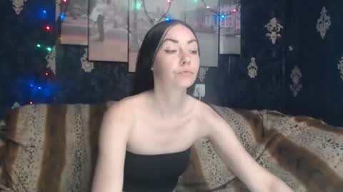 Snapshot of emmagoldx chatting on 02-24-25, 11:21 EmmaGoldX online show from 02-24-25, 11:21