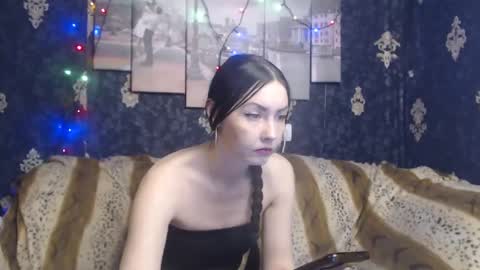 Snapshot of emmagoldx chatting on 02-27-25, 10:26 EmmaGoldX online show from 02-27-25, 10:26
