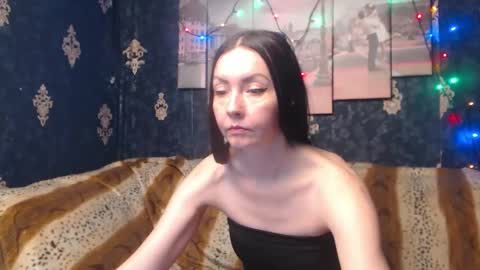 Snapshot of emmagoldx chatting on 03-06-25, 09:47 EmmaGoldX online show from 03-06-25, 09:47