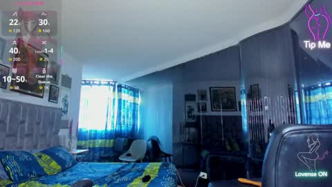 Emma online show from 04-07-26, 01:11