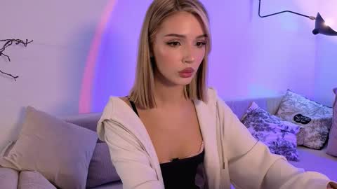 Emma online show from 11-13-25, 09:30