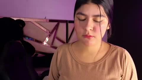 Snapshot of emmalee_a chatting on 01-27-25, 10:38 Emma online show from 01-27-25, 10:38