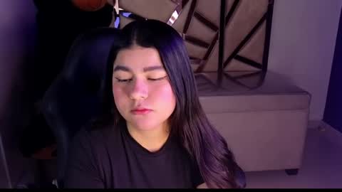 Snapshot of emmalee_a chatting on 02-03-25, 10:58 Emma online show from 02-03-25, 10:58