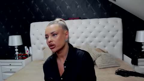 Emma Mavis online show from 02-10-26, 11:14