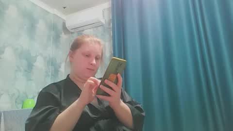 emmamelody online show from 10-13-25, 05:57