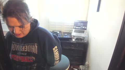 Snapshot of emmamiley89 chatting on 12-12-24, 07:04 Emma Miley online show from 12-12-24, 07:04