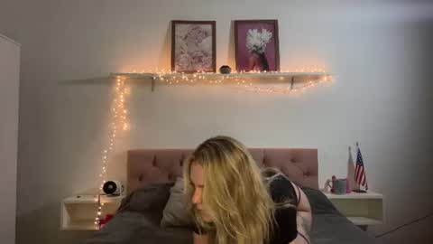 emmaonlyx1 online show from 07-30-26, 03:05