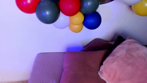 Emma online show from 07-13-26, 01:03
