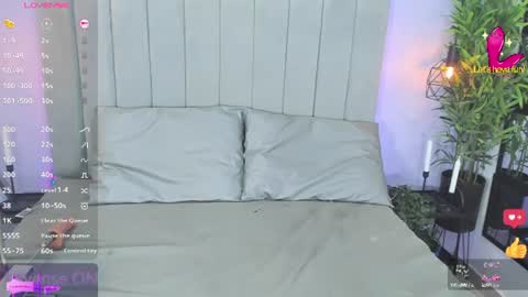 emmarogerss_ online show from 07-28-26, 02:13