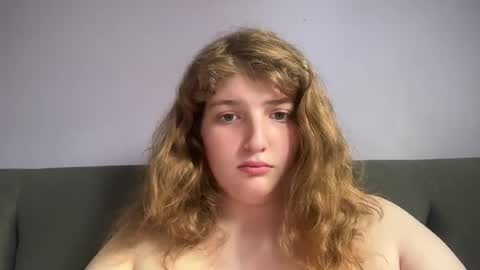 emmarolls123 online show from 07-22-26, 10:23
