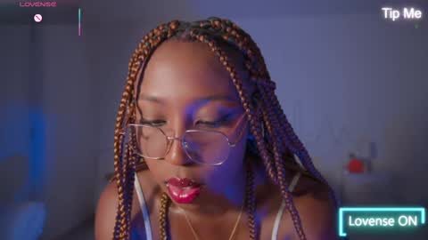 Sara online show from 11-13-25, 11:42